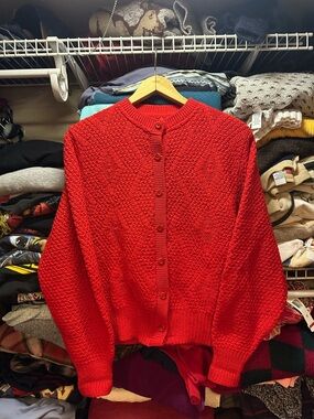 Vintage Pendleton Women’s Red Texture Knit Virgin Wool Cardigan Sweater Size Med